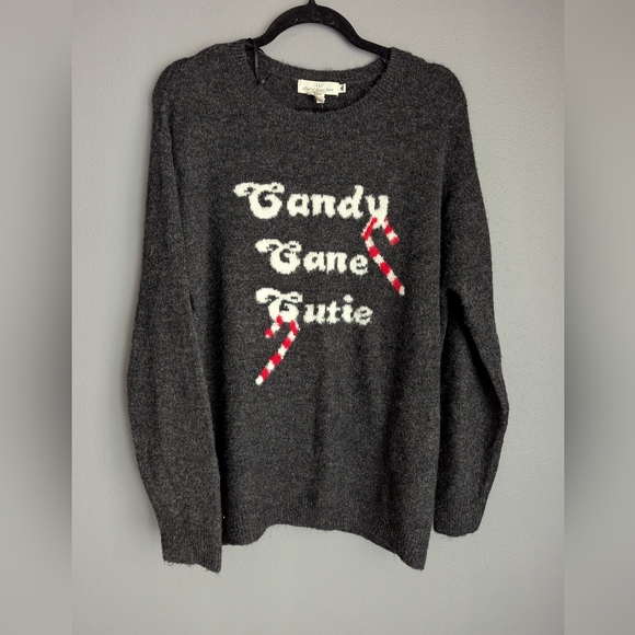 Label Of Graded Goods Sweaters - Label of graded goods gray crewneck sweater Christmas theme size large 24x34x28